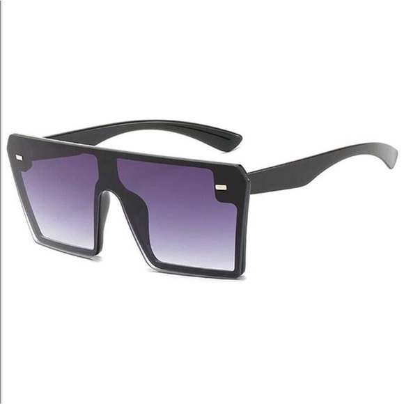 Black Flat Top Sunglasses *NEW*